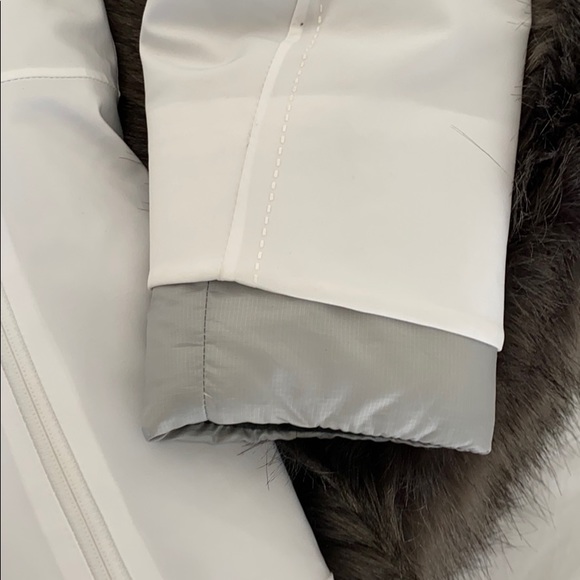 Kjus White Ski Jacket - Picture 4 of 9